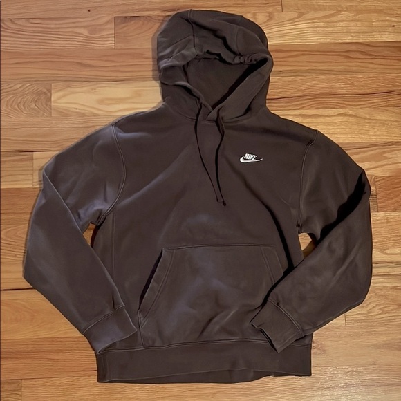 Nike Tops - Nike club fleece hoodie brown